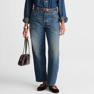 Madewell The Curvy Darted Barrel-Leg Jean